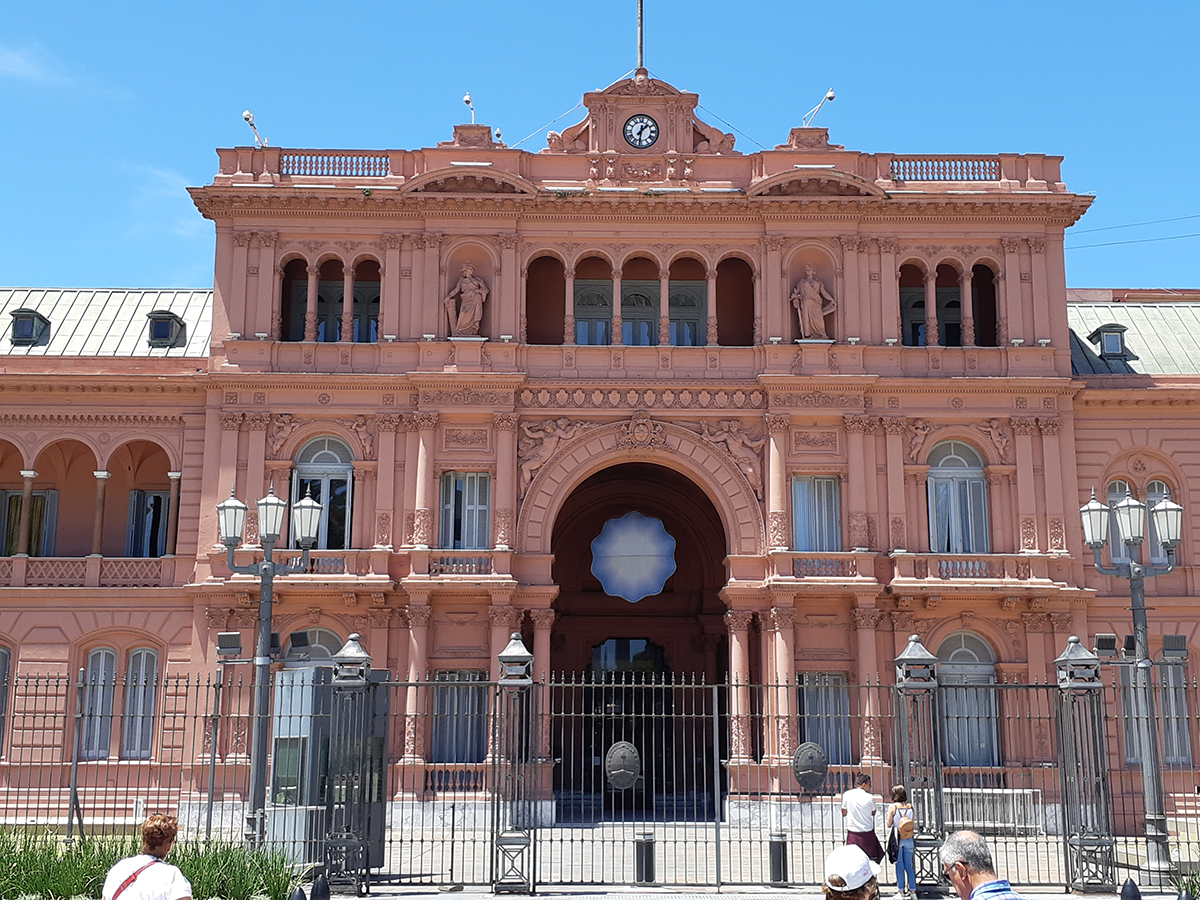 rötliches Haus: Casa Rosada - Sitz der argentinischen Regierung 
